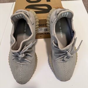 Adidas Yeezy Boost 350 V2 Gray Sneakers Mens 10
